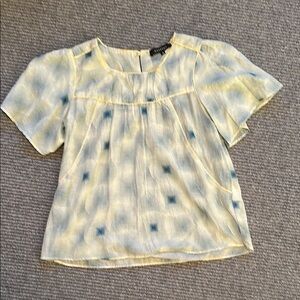 Cotelac White and Blue Delicate Graphic Short Sleeve Blouse. size 0